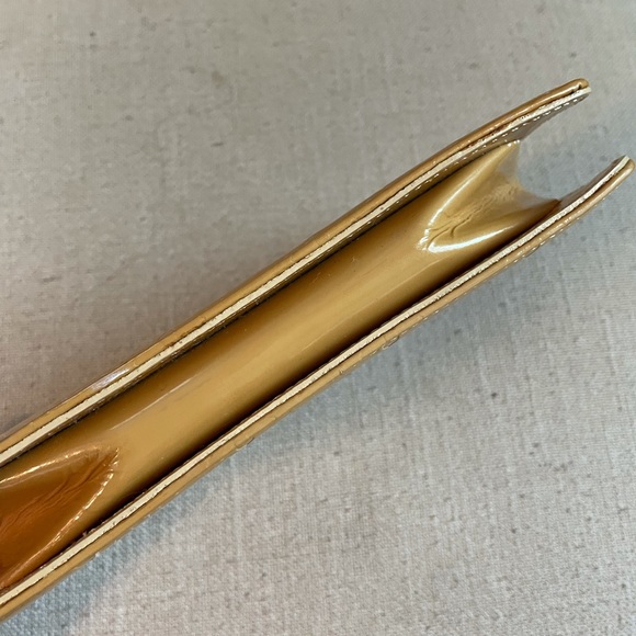 Louis Vuitton Vernis Lexington Monogram Clutch - Picture 14 of 15